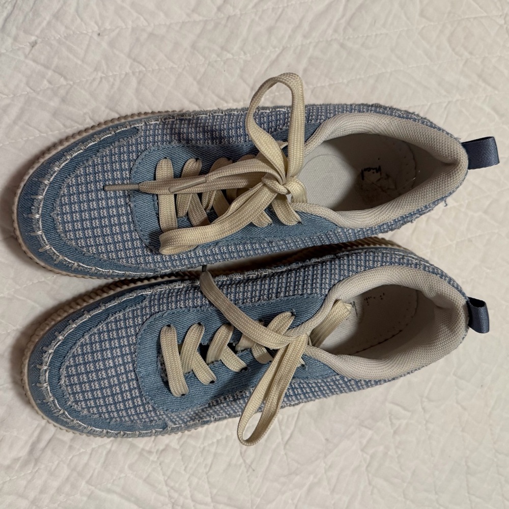 Blue and White Shoes - Picture 4 of 5